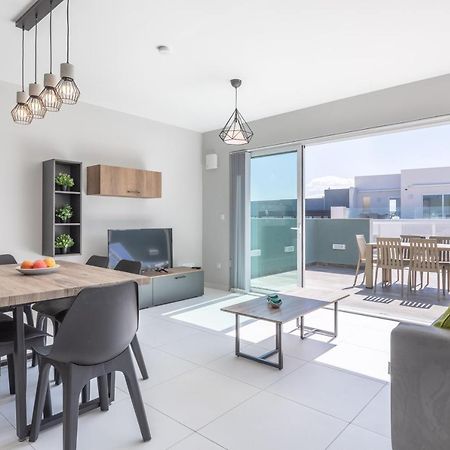 Unique Penthouse With Private Heated Jacuzzi, Close To Restaurants And Night Life Is-Swieqi Esterno foto