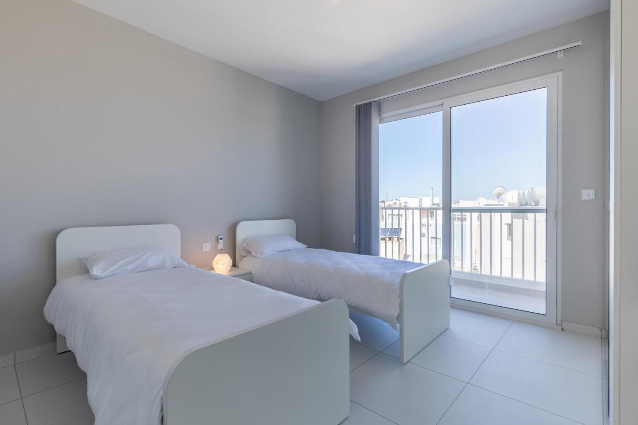 Unique Penthouse With Private Heated Jacuzzi, Close To Restaurants And Night Life Is-Swieqi Esterno foto